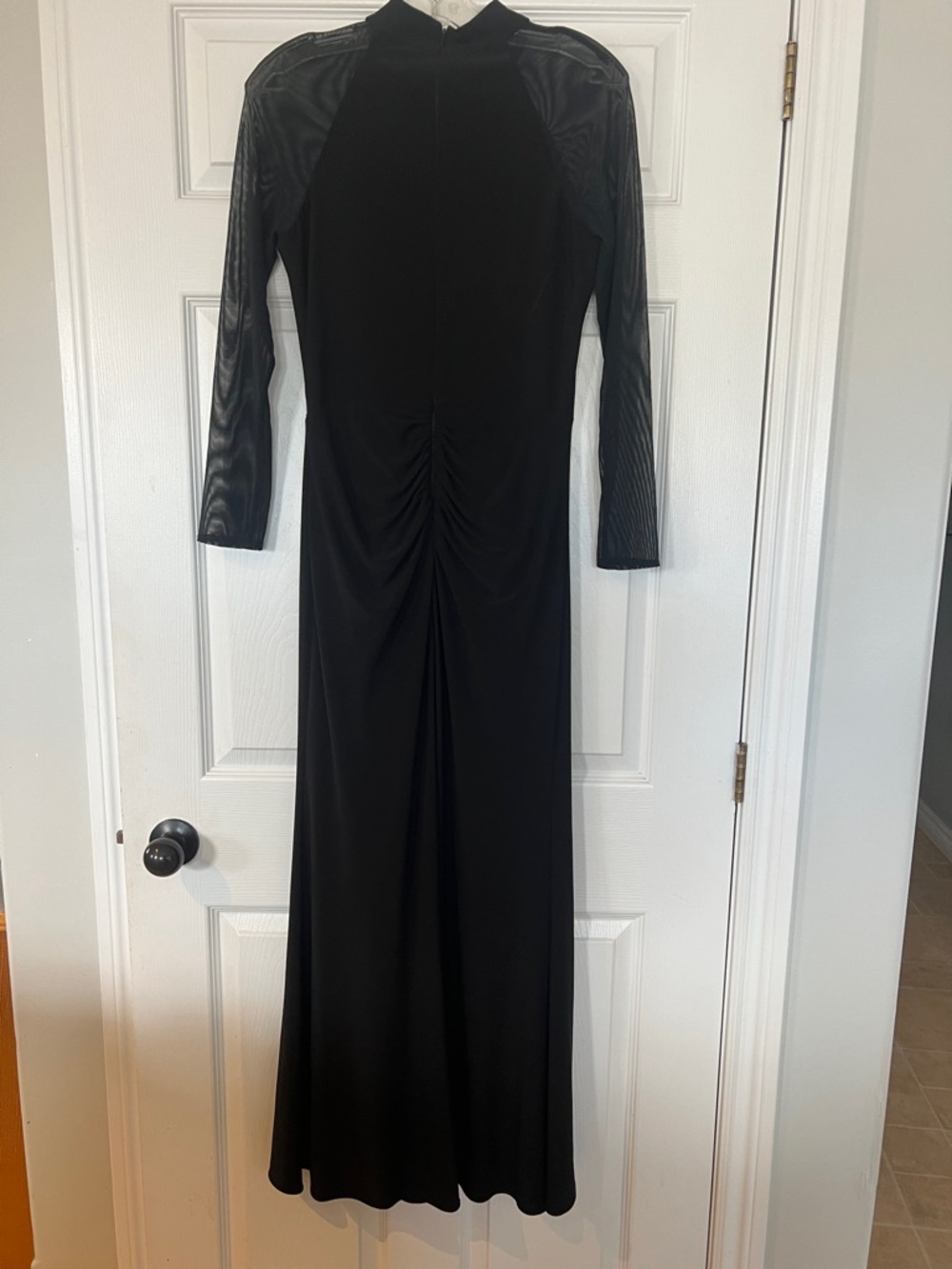 Laura Black Long Sleeve Mesh-Sleeve Evening Gown - Picture 4 of 7